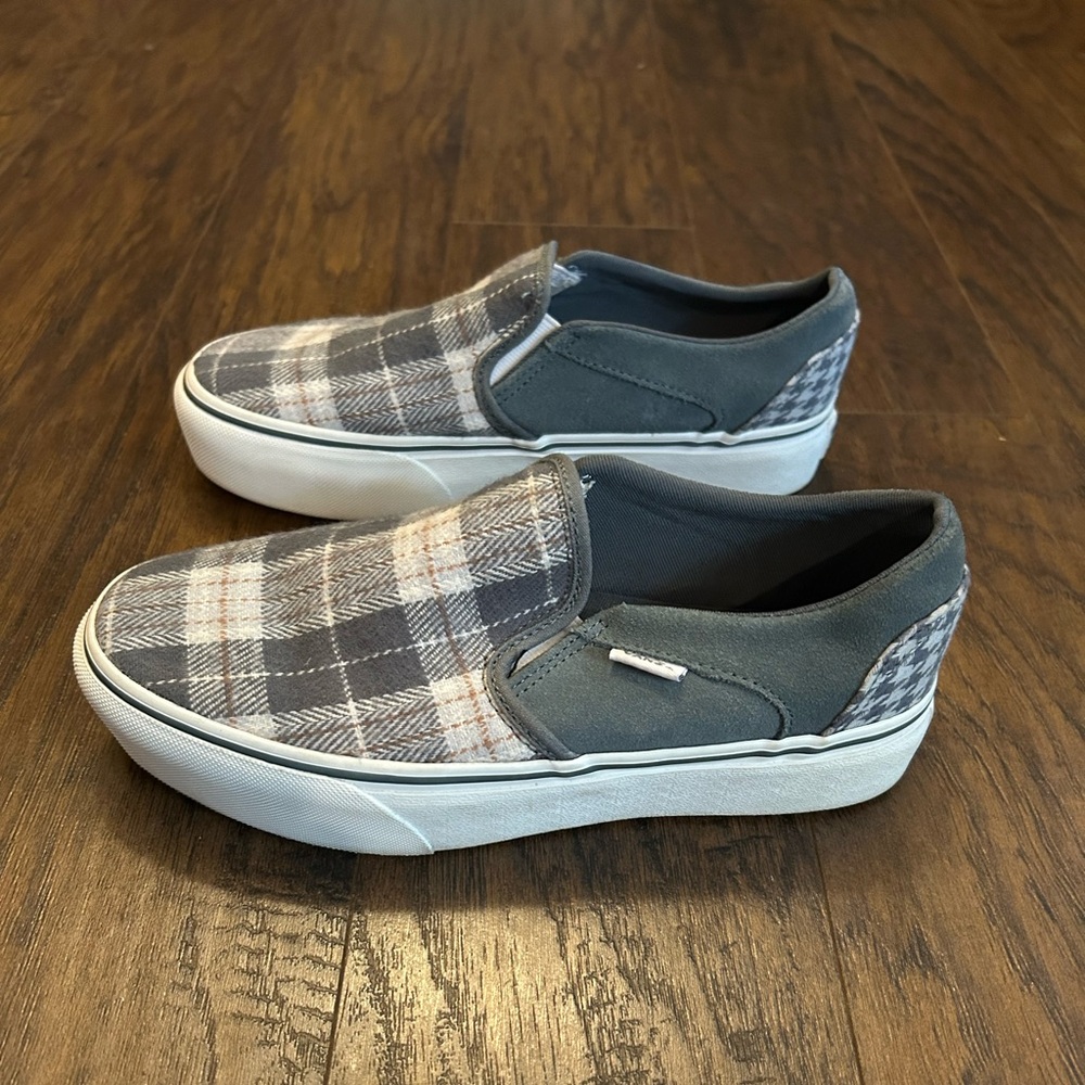 Vans Asher Platform Slip-on Sneakers Gray Grey Unisex Women’s 7.5 Men 6.0